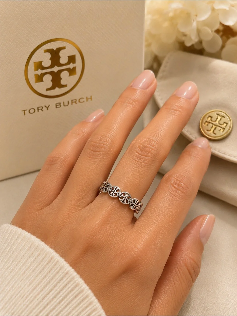 Tory Burch Logo Band Ring – Silver Tone – Size 6